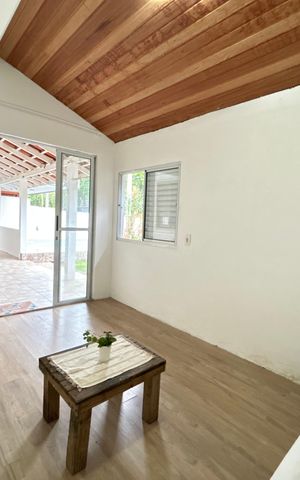 Casa para alugar com 150m², 2 quartos e 1 vaga Casa para alugar com 150m², 2 quartos e 1 vagaSala