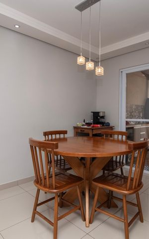Casa de condomínio à venda com 93m², 3 quartos e 2 vagas Casa de condomínio à venda com 93m², 3 quartos e 2 vagasSala