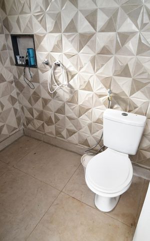 Casa à venda com 190m², 3 quartos e 2 vagasBanheiro