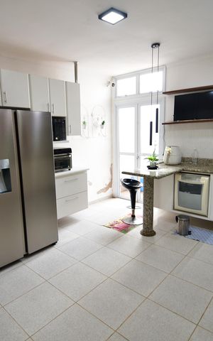 Casa à venda com 190m², 3 quartos e 2 vagasCozinha