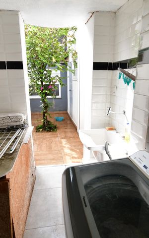 Casa à venda com 190m², 3 quartos e 2 vagasÁrea de Serviço
