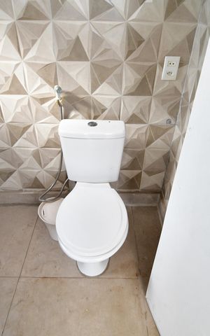 Casa à venda com 190m², 3 quartos e 2 vagasBanheiro