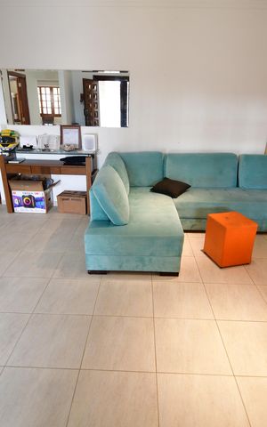 Casa à venda com 190m², 3 quartos e 2 vagasSala