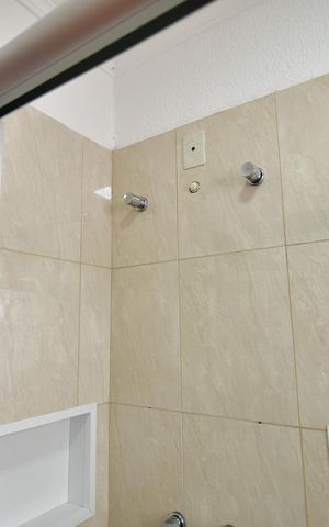 Casa à venda com 190m², 3 quartos e 2 vagasBanheiro