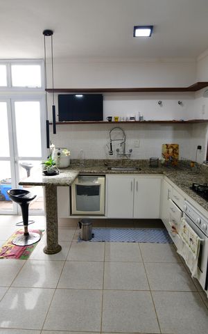 Casa à venda com 190m², 3 quartos e 2 vagasCozinha