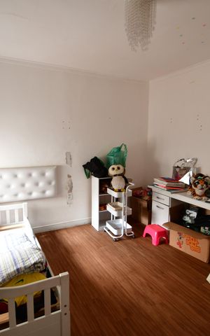 Casa à venda com 190m², 3 quartos e 2 vagasQuarto 1
