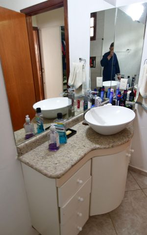 Casa à venda com 190m², 3 quartos e 2 vagasBanheiro Suíte