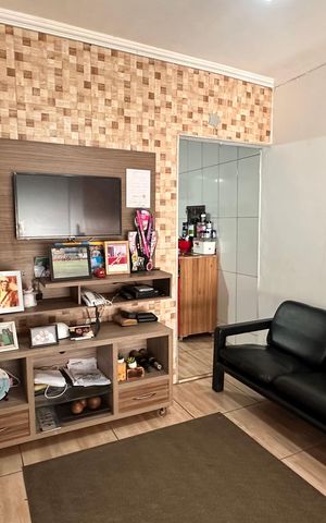 Casa à venda com 53m², 3 quartos e 1 vaga