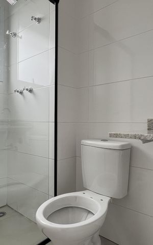 Apartamento para alugar com 62m², 2 quartos e 2 vagas Apartamento para alugar com 62m², 2 quartos e 2 vagasBanheiro da Suíte