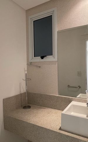 Apartamento para alugar com 134m², 4 quartos e 1 vaga Apartamento para alugar com 134m², 4 quartos e 1 vagaLavabo