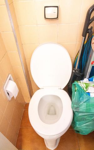 Apartamento à venda com 110m², 3 quartos e 1 vaga Apartamento à venda com 110m², 3 quartos e 1 vagaBanheiro de Serviço