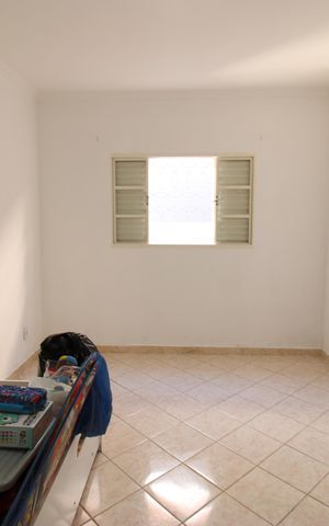 Casa para alugar com 130m², 2 quartos e 2 vagasQuarto 1