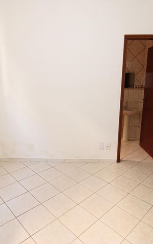 Casa para alugar com 130m², 2 quartos e 2 vagasQuarto Suíte