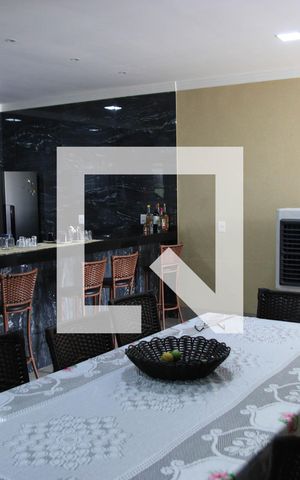 Casa para alugar com 90m², 3 quartos e 3 vagasSala