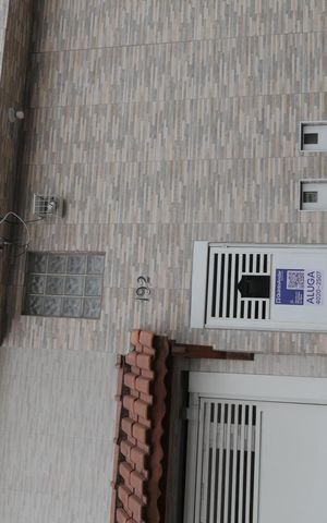 Casa para alugar com 100m², 3 quartos e sem vaga