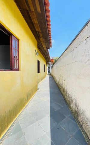 Casa para alugar com 125m², 2 quartos e 2 vagas Casa para alugar com 125m², 2 quartos e 2 vagasLateral