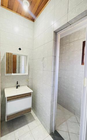 Casa para alugar com 125m², 2 quartos e 2 vagas Casa para alugar com 125m², 2 quartos e 2 vagasBanheiro