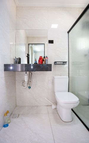 Casa à venda com 180m², 3 quartos e 3 vagasBanheiro da Suíte 2