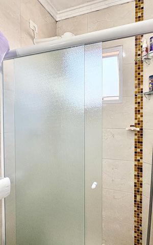 Casa de condomínio à venda com 118m², 2 quartos e 2 vagas Casa de condomínio à venda com 118m², 2 quartos e 2 vagasBanheiro da Suíte 2