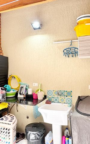 Casa de condomínio à venda com 118m², 2 quartos e 2 vagas Casa de condomínio à venda com 118m², 2 quartos e 2 vagasÁrea de Serviço/ Churrasqueira