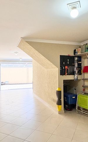Casa de condomínio à venda com 118m², 2 quartos e 2 vagas Casa de condomínio à venda com 118m², 2 quartos e 2 vagasGaragem