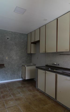 Casa para alugar com 450m², 4 quartos e 4 vagasCozinha