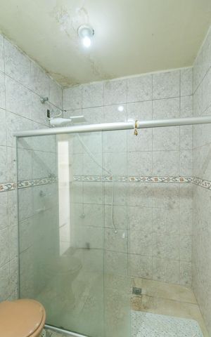 Casa de condomínio à venda com 180m², 4 quartos e 1 vaga