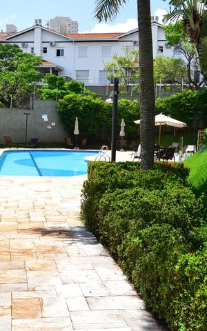 Apartamento para alugar com 101m², 2 quartos e 2 vagasÁrea comum - Piscina
