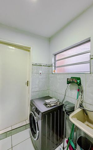 Casa para alugar com 200m², 3 quartos e 2 vagasÁrea de Serviço