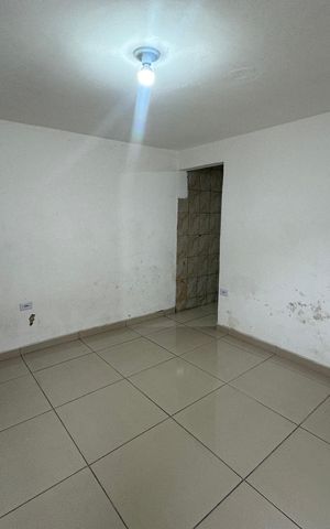 Casa para alugar com 50m², 1 quarto e sem vaga Casa para alugar com 50m², 1 quarto e sem vagaSala