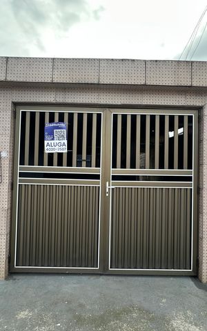 Casa para alugar com 50m², 1 quarto e sem vaga Casa para alugar com 50m², 1 quarto e sem vagaFachada
