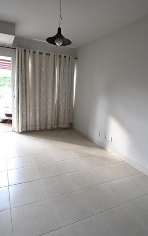 Casa de condomínio para alugar com 100m², 2 quartos e 2 vagas