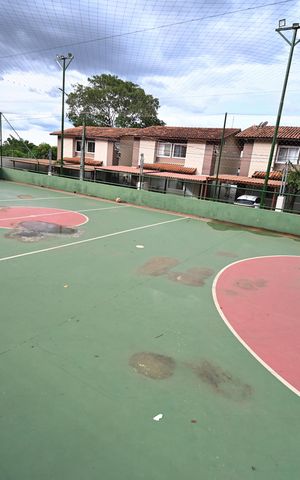 Casa de condomínio para alugar com 100m², 2 quartos e 2 vagas