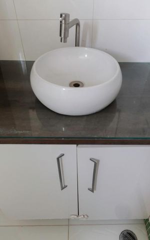 Apartamento à venda com 55m², 2 quartos e 1 vaga Apartamento à venda com 55m², 2 quartos e 1 vagaBanheiro