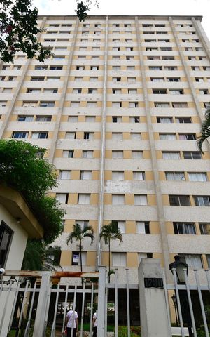 Apartamento à venda com 115m², 2 quartos e 1 vagaFachada do bloco / Placa