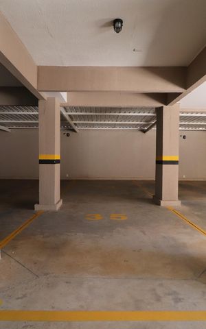 Apartamento para alugar com 73m², 2 quartos e 2 vagasGaragens