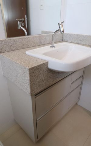 Apartamento para alugar com 73m², 2 quartos e 2 vagasBanheiro do Quarto 2