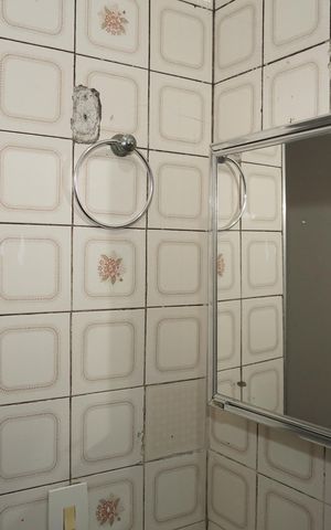 Casa para alugar com 68m², 2 quartos e sem vagaBanheiro