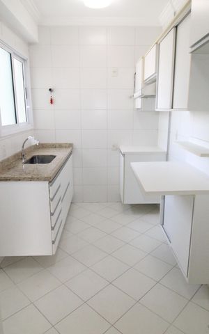 Apartamento para alugar com 78m², 2 quartos e 2 vagasCozinha