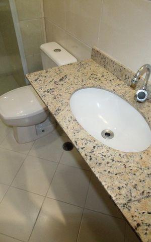 Apartamento para alugar com 78m², 2 quartos e 2 vagasBanheiro