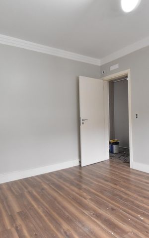Casa de condomínio para alugar com 220m², 4 quartos e 3 vagasQuarto 4