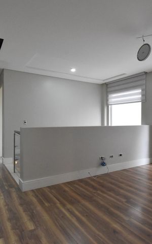 Casa de condomínio para alugar com 220m², 4 quartos e 3 vagasSala 2