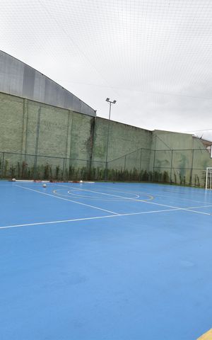 Casa de condomínio para alugar com 220m², 4 quartos e 3 vagasÁrea comum - Quadra de esportes