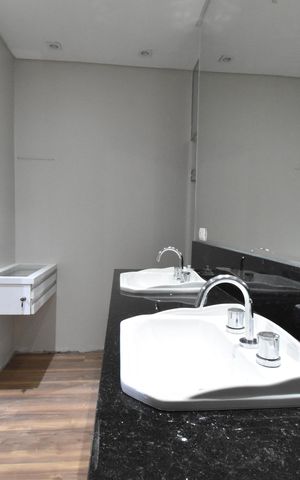 Casa de condomínio para alugar com 220m², 4 quartos e 3 vagasBanheiro Suíte 1