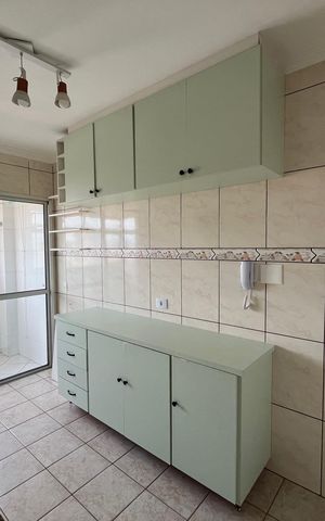 Apartamento para alugar com 56m², 2 quartos e 1 vaga Apartamento para alugar com 56m², 2 quartos e 1 vagaCozinha - Armários