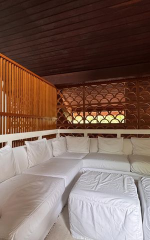 Casa de condomínio à venda com 250m², 4 quartos e 4 vagasMezanino