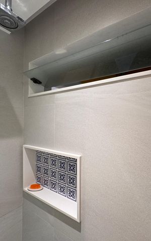 Casa de condomínio à venda com 250m², 4 quartos e 4 vagasBanheiro Social 2