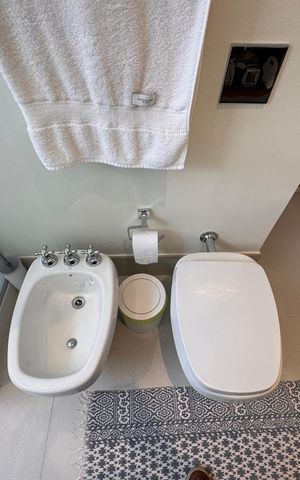 Casa de condomínio à venda com 250m², 4 quartos e 4 vagasSuíte - Banheiro