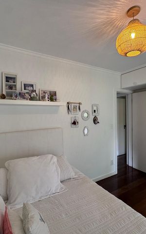 Casa de condomínio à venda com 250m², 4 quartos e 4 vagasQuarto 1