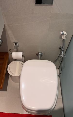 Casa de condomínio à venda com 250m², 4 quartos e 4 vagasBanheiro Social 2